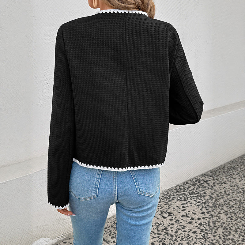 Locker geschnittene, farblich abgesetzte Jacke mit V-Ausschnitt für Damen